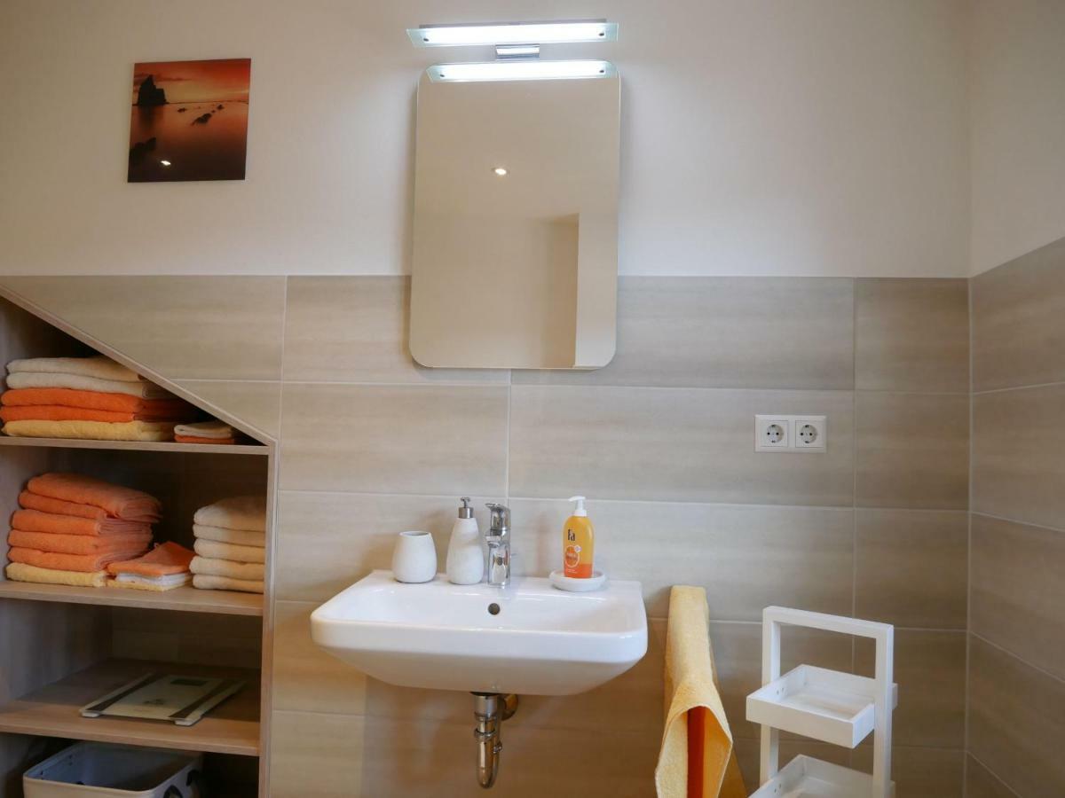Ferienwohnung Kirschbluete Mosbach  ภายนอก รูปภาพ