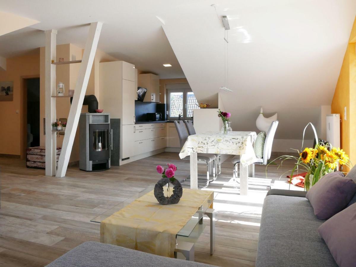 Ferienwohnung Kirschbluete Mosbach  ภายนอก รูปภาพ