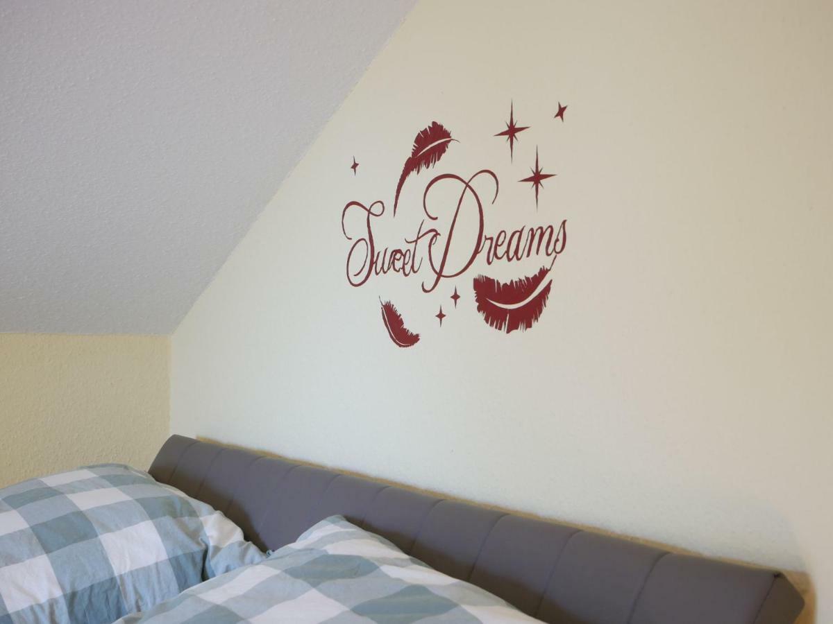 Ferienwohnung Kirschbluete Mosbach  ภายนอก รูปภาพ